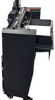 Umschlaganleger Feeder-600 für Klebebinder: Seitenansicht