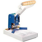 ECR 04 - Warrior 21144 Eckenrunder und Eckenstanze