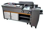 DBKS 08 Klebebindemaschine für Umschlaganleger