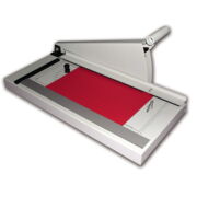 Registerstanze Onglematic 3 - einfacher und sehr preisgünstiger manueller Register- und Zwischenblattschneider für lose Blätter